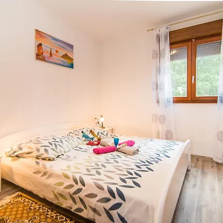 Mihael Villa